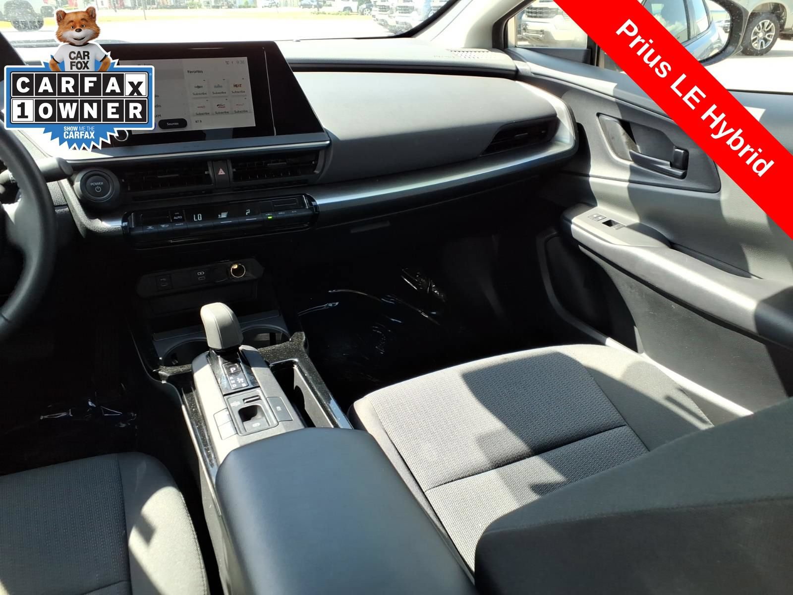 Used 2024 Toyota Prius LE FWD image 14