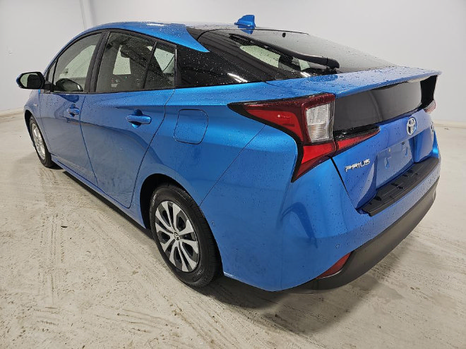 Used 2021 Toyota Prius XLE AWD/4WD image 6
