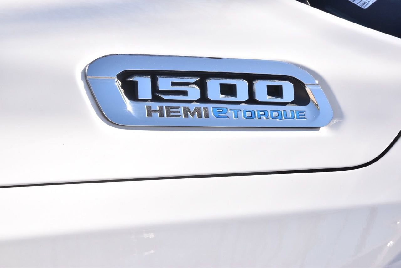 Used 2023 RAM 1500 Big Horn AWD/4WD image 37
