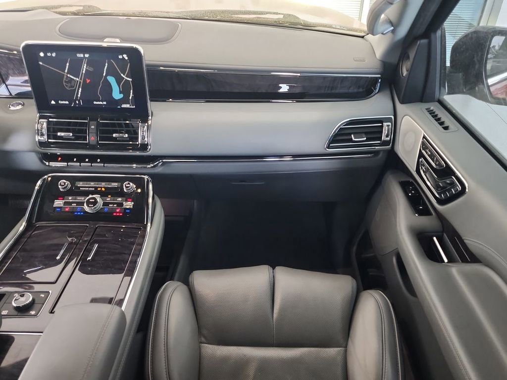 Used 2019 Lincoln Navigator L Reserve w/ Cargo Package image 28