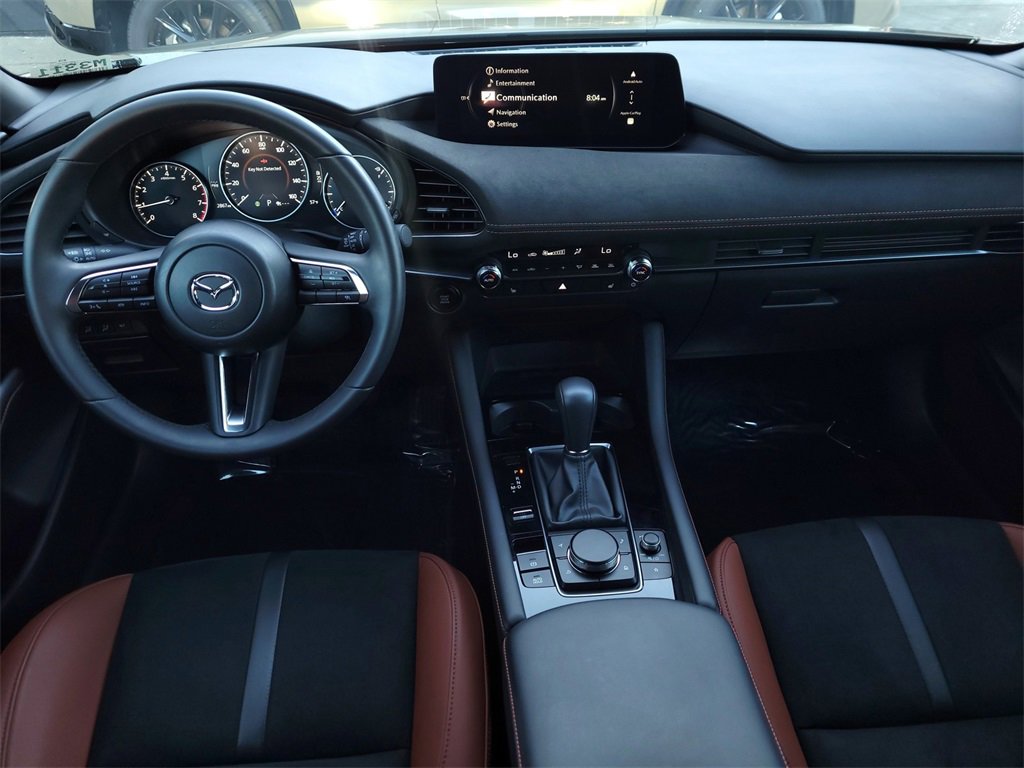 Certified 2025 MAZDA MAZDA3 Carbon w/ Appearance Package image 14