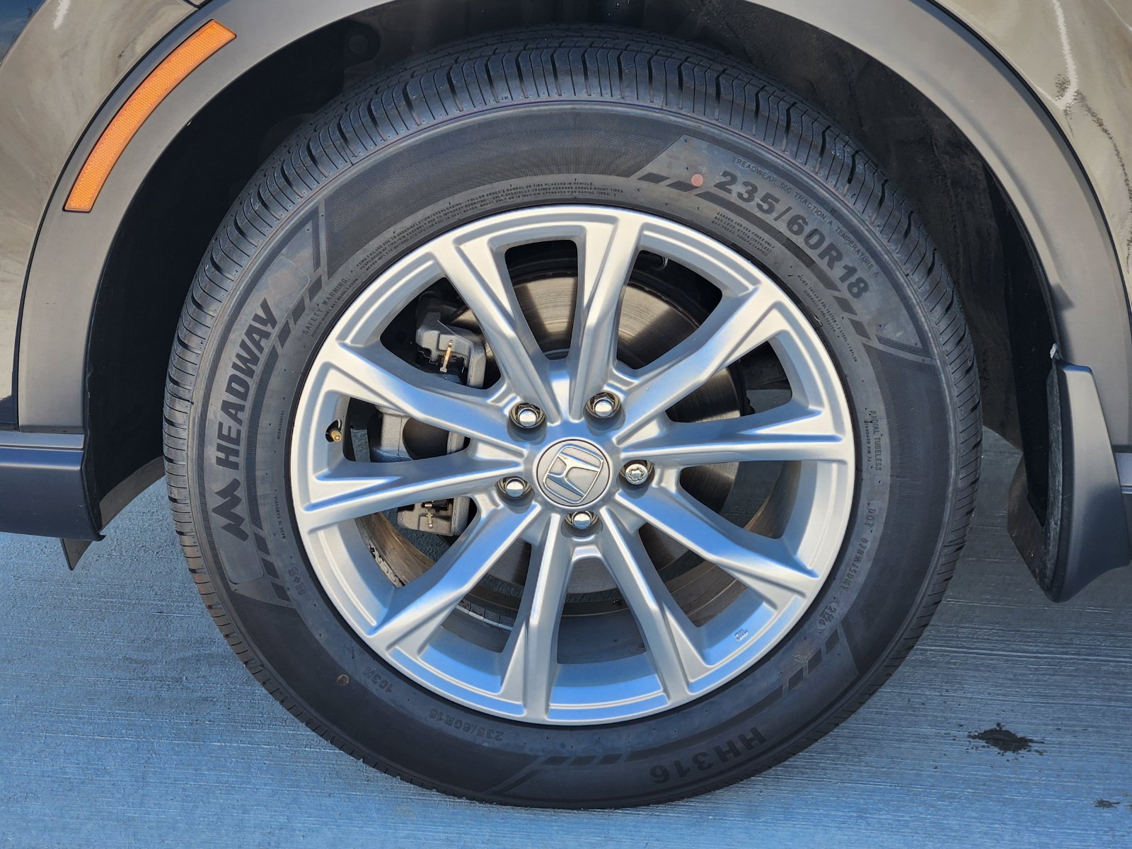 Used 2024 Honda CR-V EX-L image 12