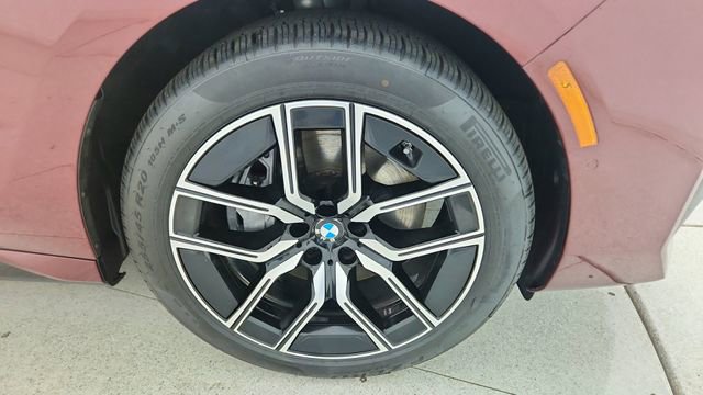 Used 2025 BMW 740i image 63
