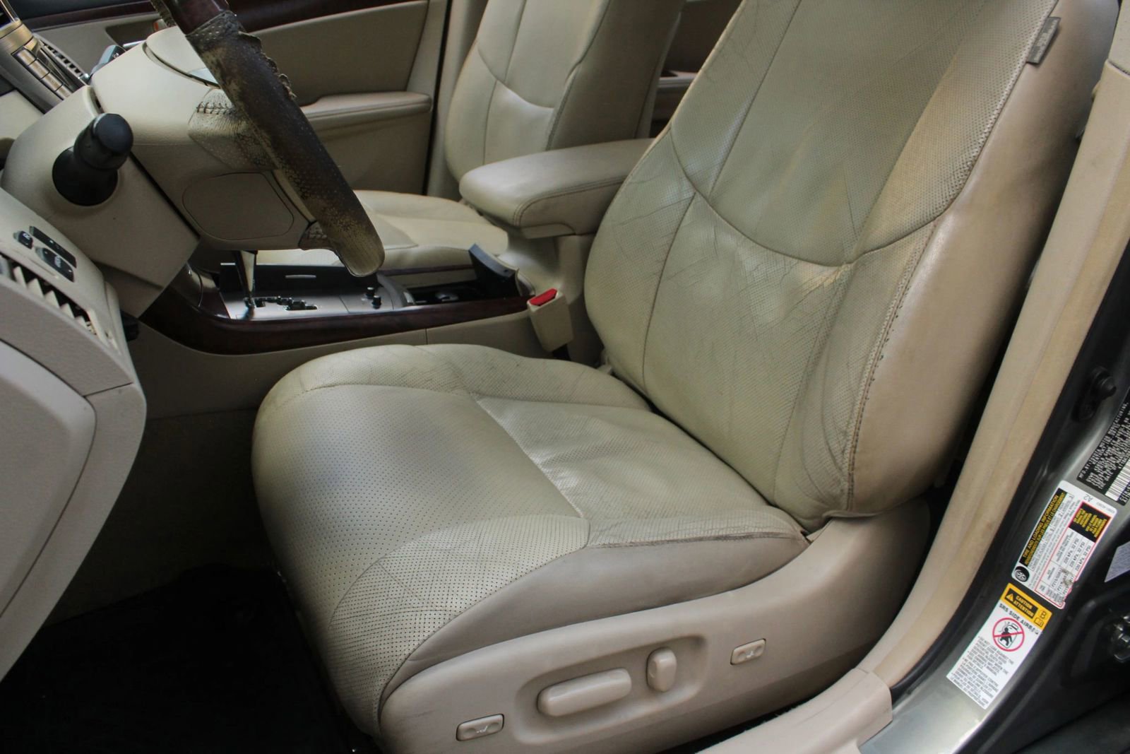Used 2011 Toyota Avalon Limited FWD image 17