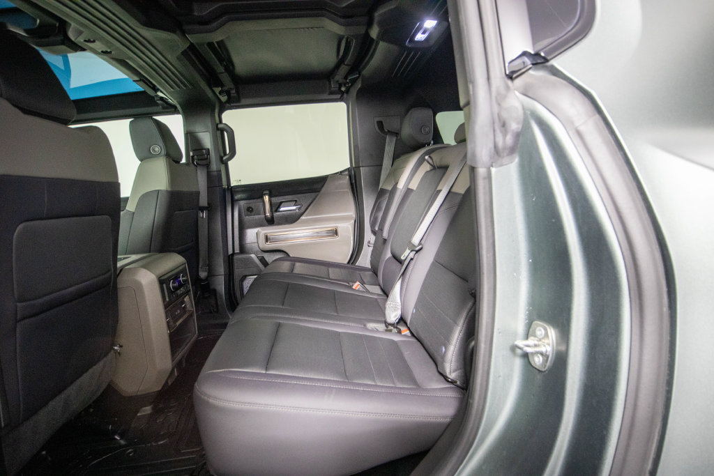 Used 2024 GMC Hummer EV 3X AWD/4WD image 11