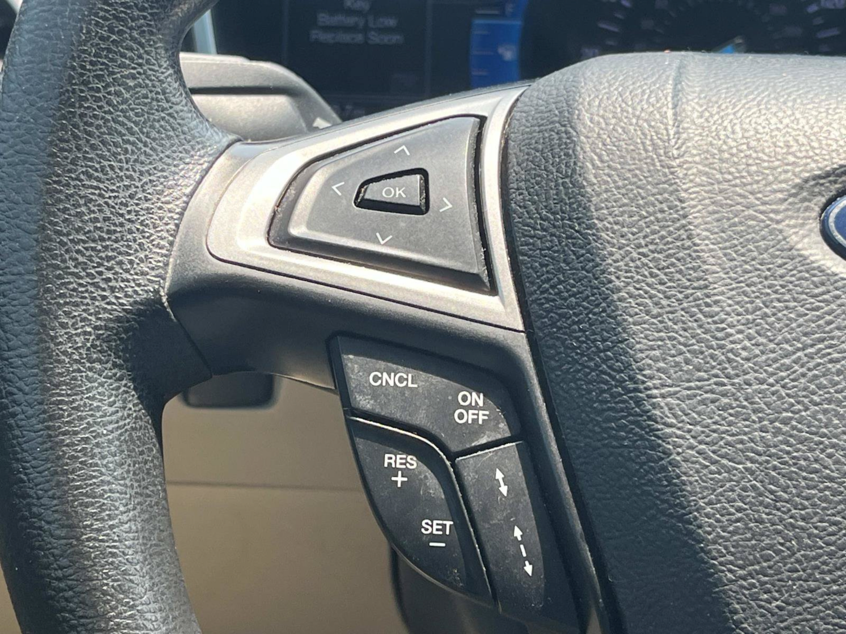 Used 2019 Ford Fusion SE FWD image 29