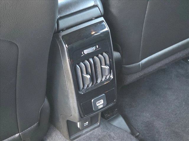 Used 2025 Jeep Compass Limited image 16