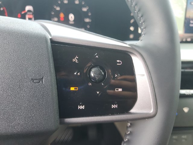 Certified 2025 Nissan Murano SL w/ Cargo Package AWD/4WD image 17