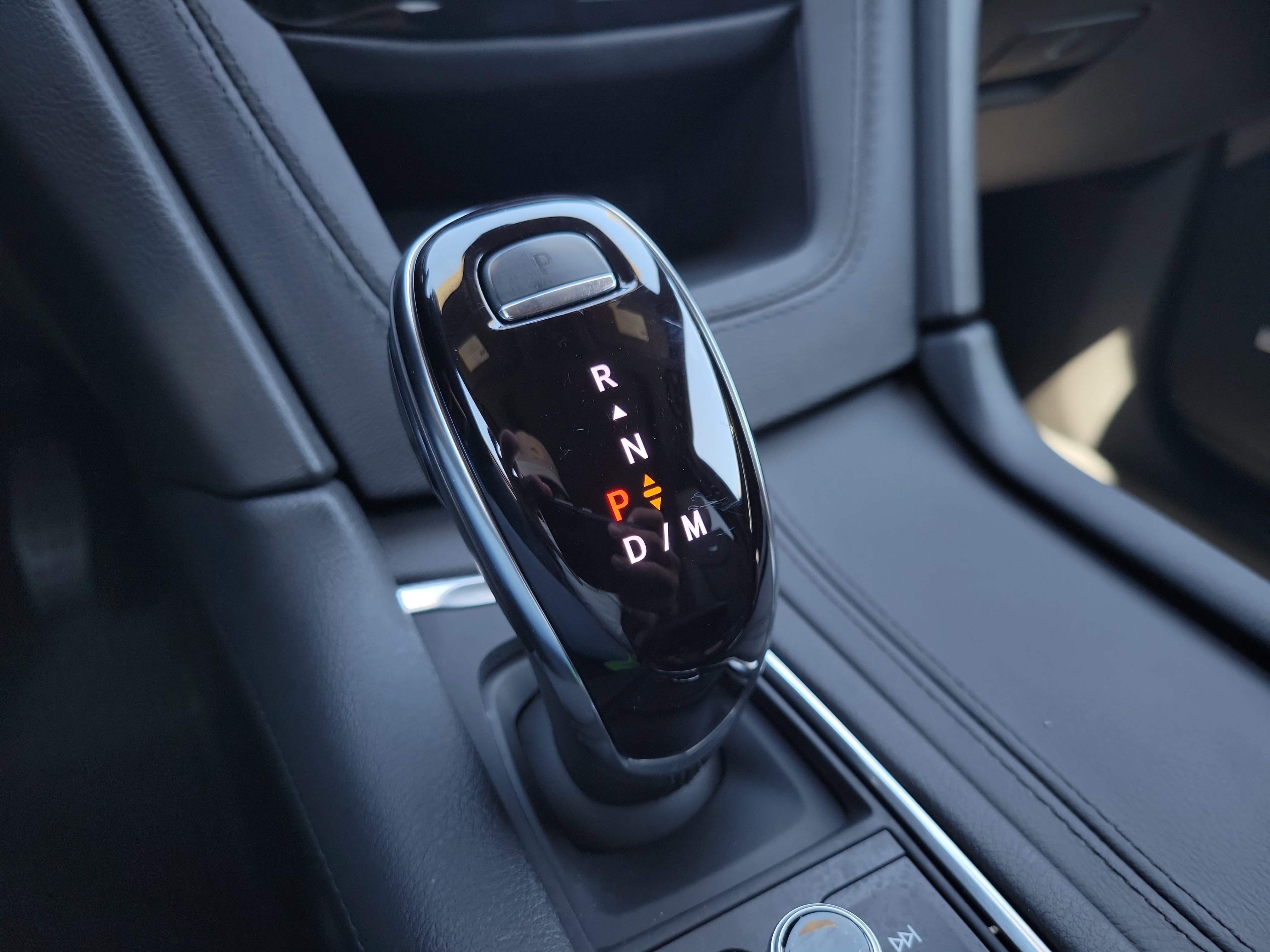 Certified 2025 Cadillac XT6 Premium Luxury w/ Platinum Package image 29