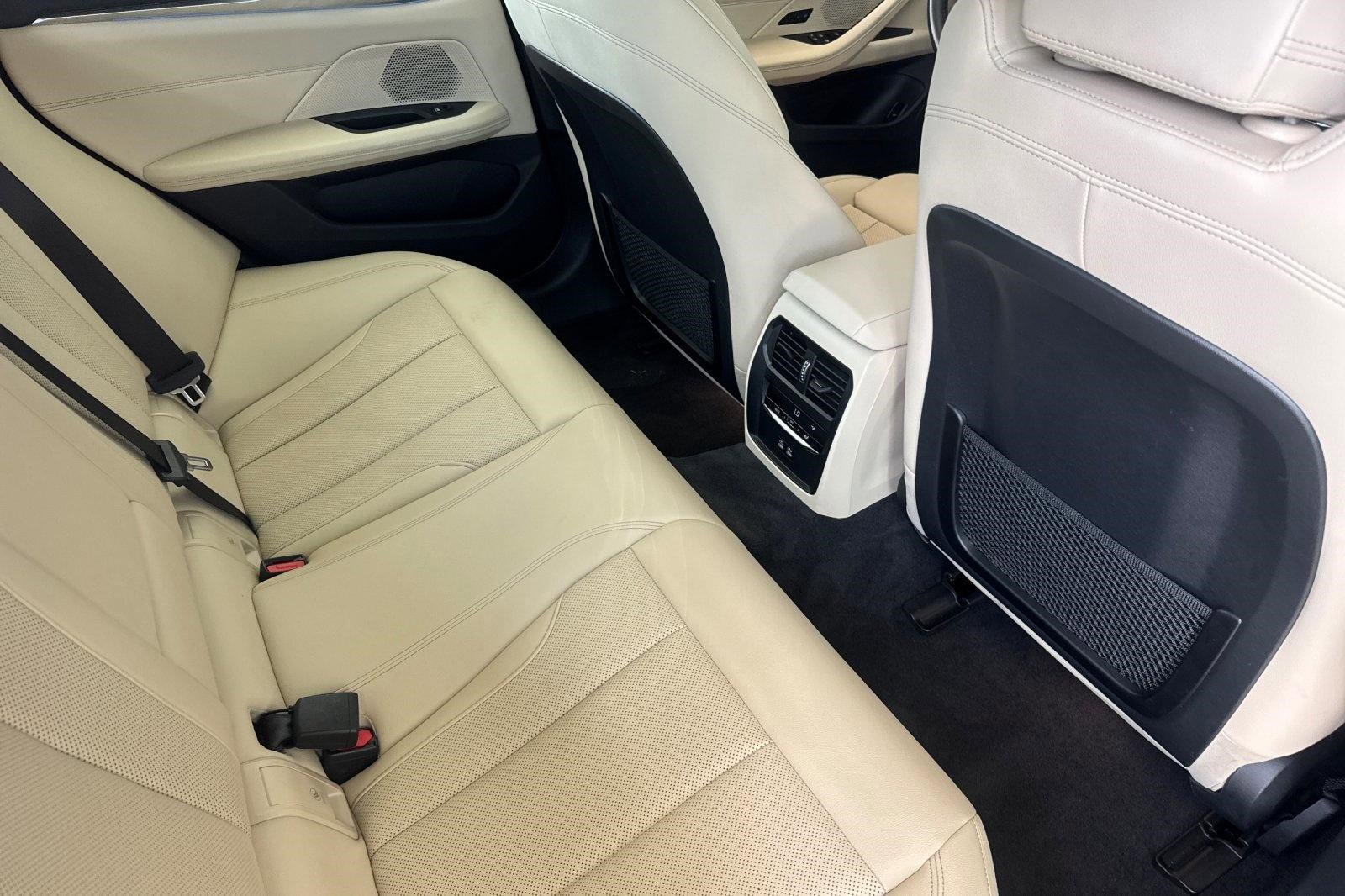 Certified 2023 BMW i4 eDrive35 w/ Premium Package RWD image 29