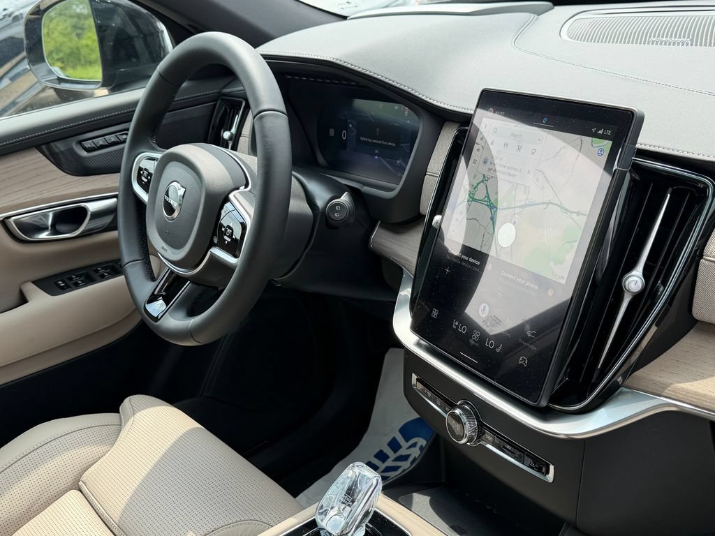 New 2026 Volvo XC90 B6 Ultra w/ Protection Package Premier AWD/4WD image 7