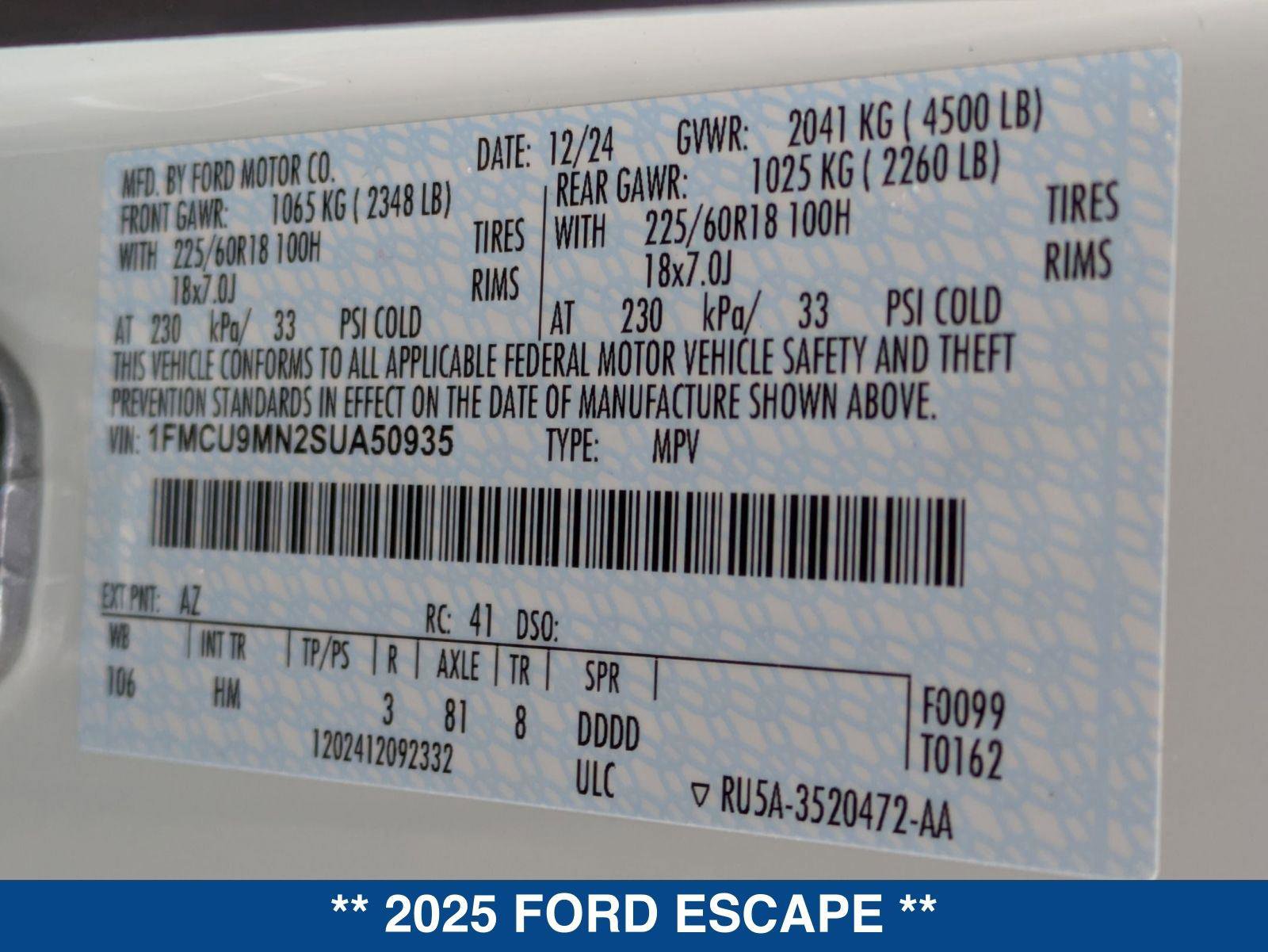 New 2025 Ford Escape ST-Line w/ Cold Weather Package image 30