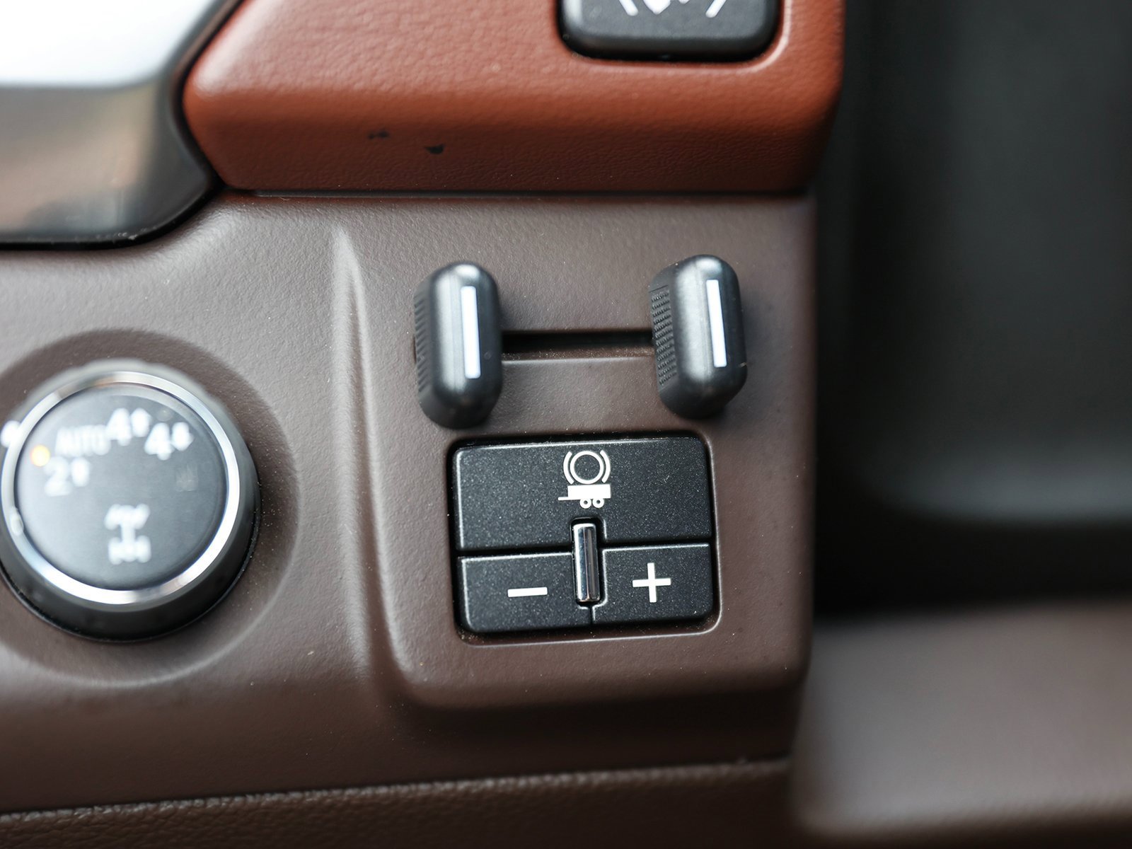 Used 2019 Chevrolet Tahoe Premier image 41