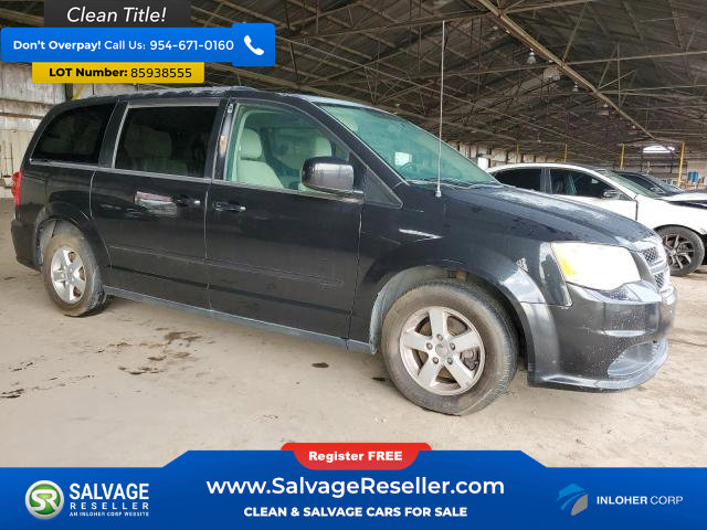 Used 2012 Dodge Grand Caravan SXT w/ UConnect Hands-Free Group image 5