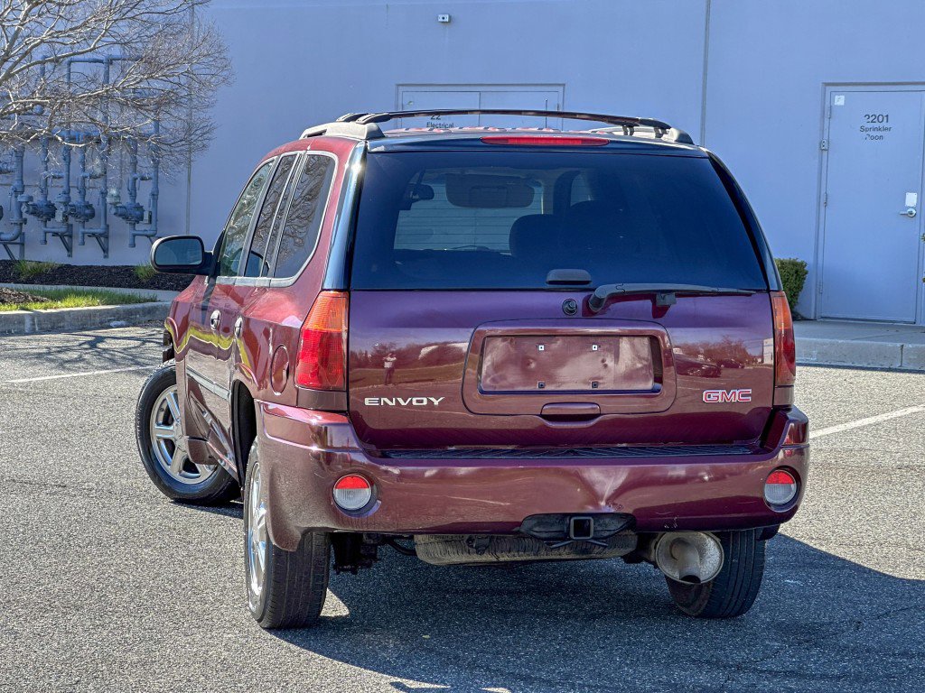 Used 2007 GMC Envoy SLE AWD/4WD image 9