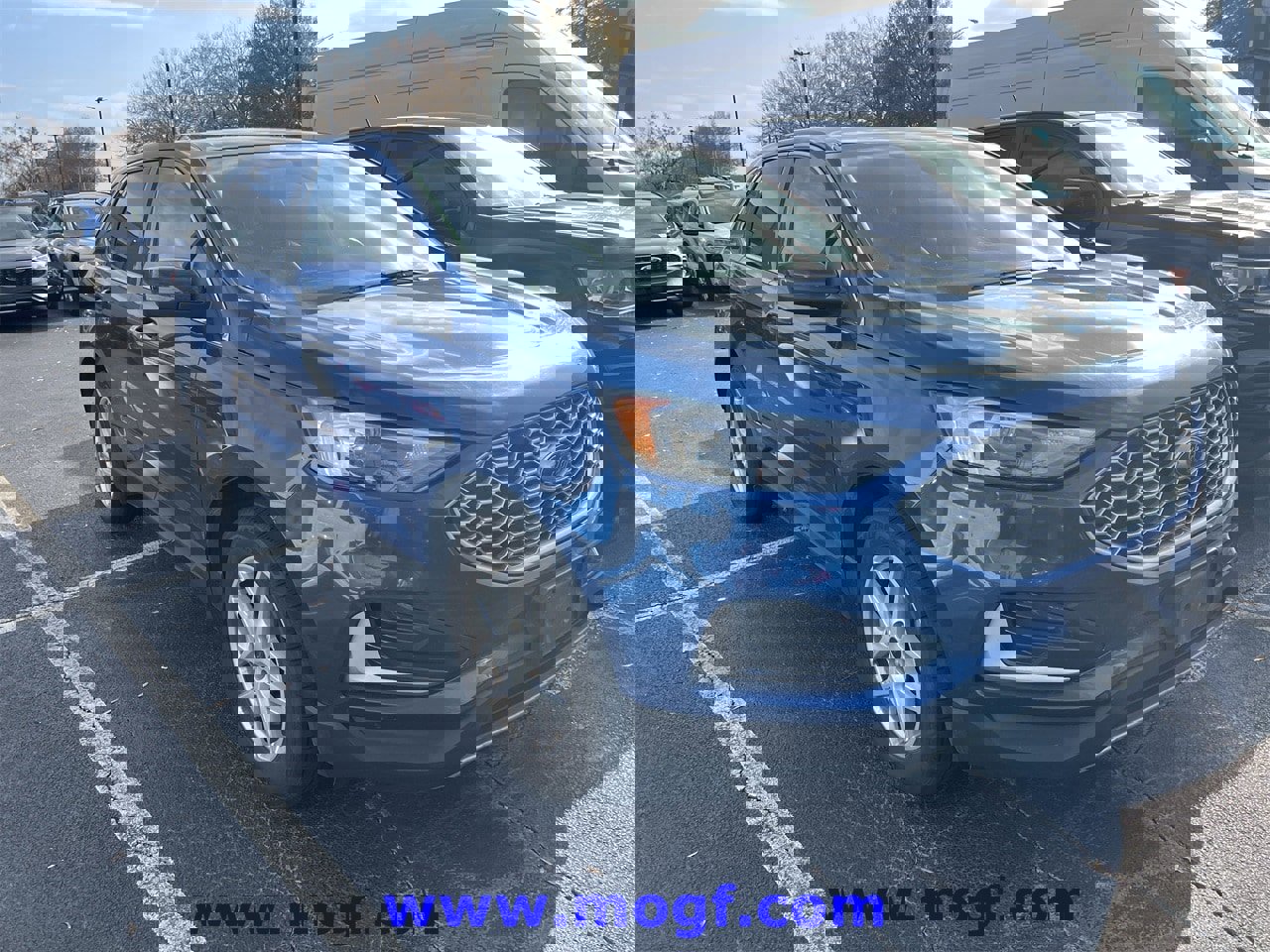 Used 2024 Ford Edge SEL image 4