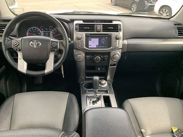 Used 2018 Toyota 4Runner SR5 Premium image 38
