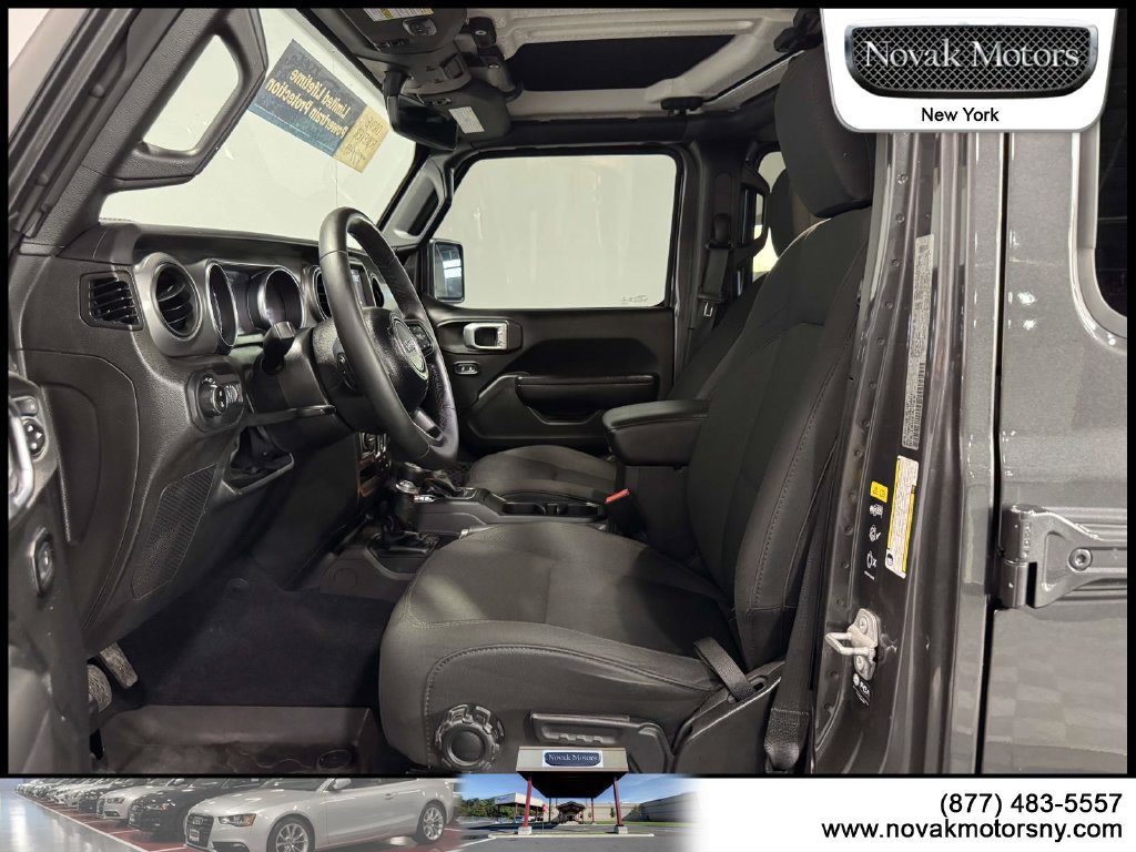 Used 2022 Jeep Gladiator Sport AWD/4WD image 16