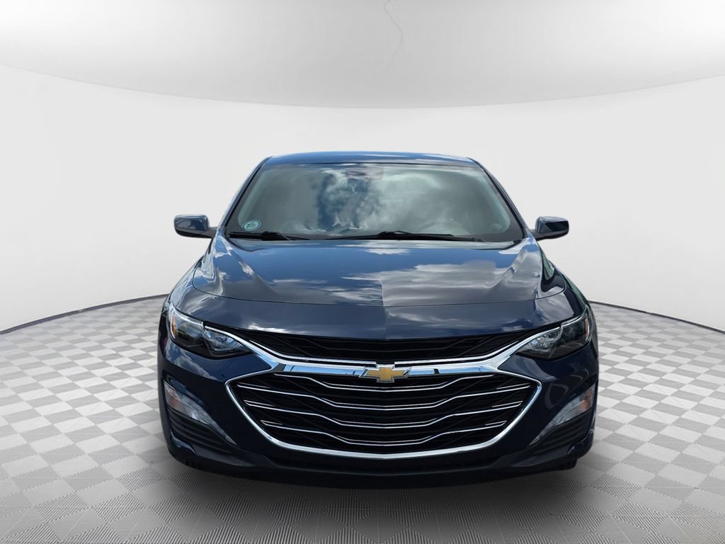 Used 2021 Chevrolet Malibu LT FWD image 3