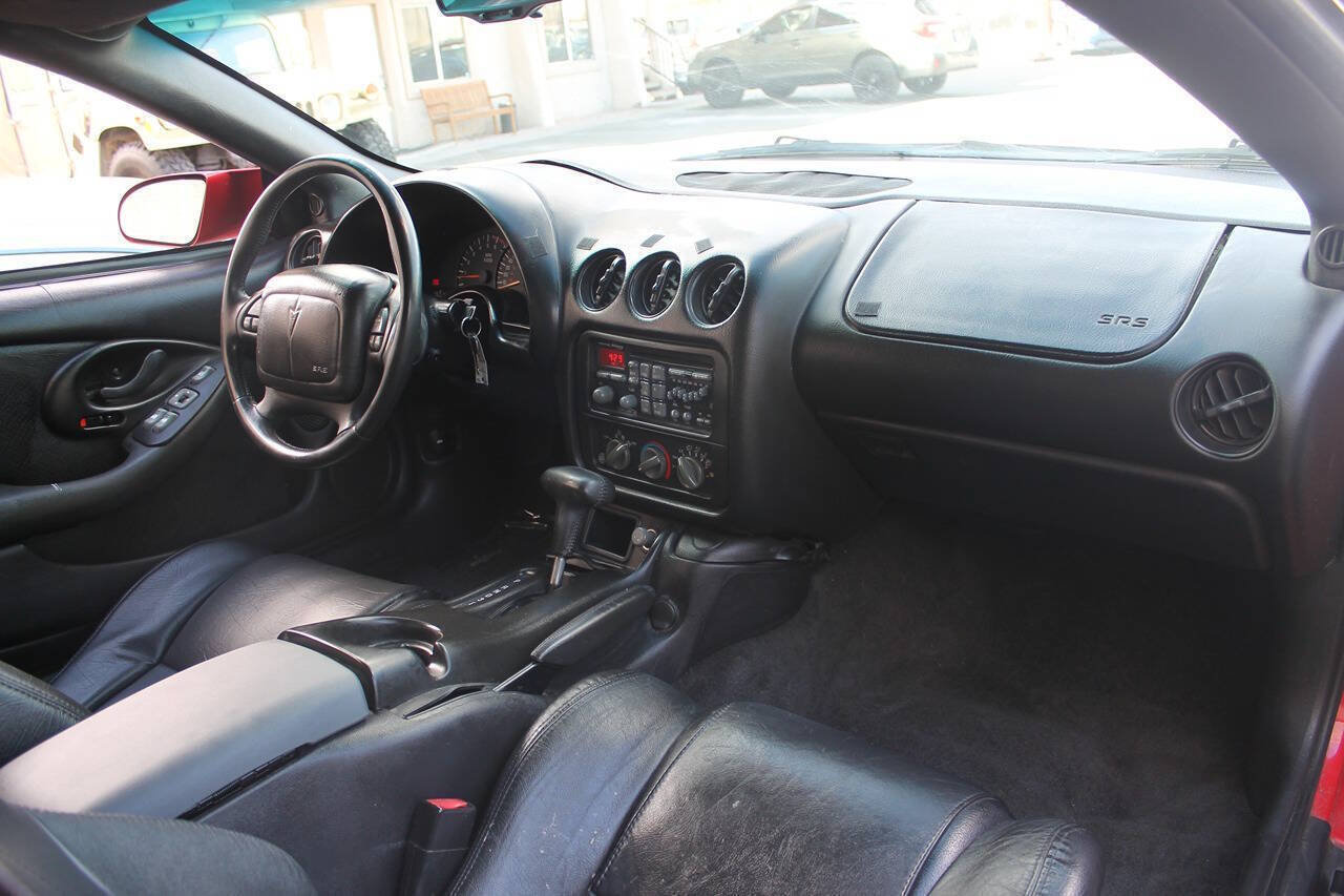 Used 2000 Pontiac Firebird Formula w/ Security Pkg RWD image 26