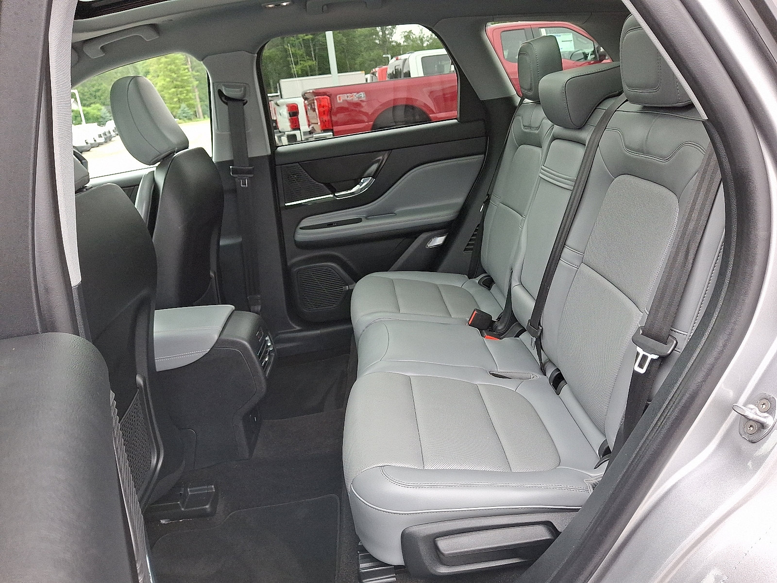 Used 2022 Lincoln Corsair Reserve w/ Elements Package image 10