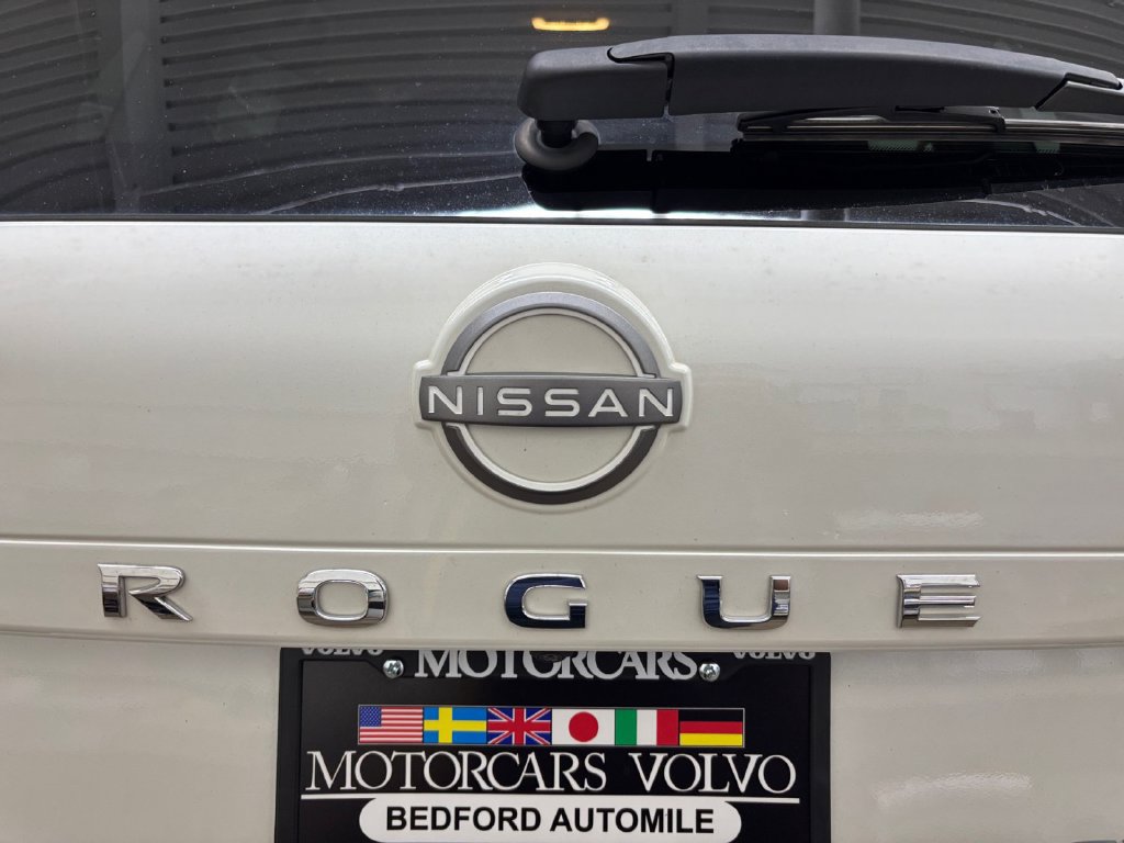 Used 2023 Nissan Rogue SV AWD/4WD image 33
