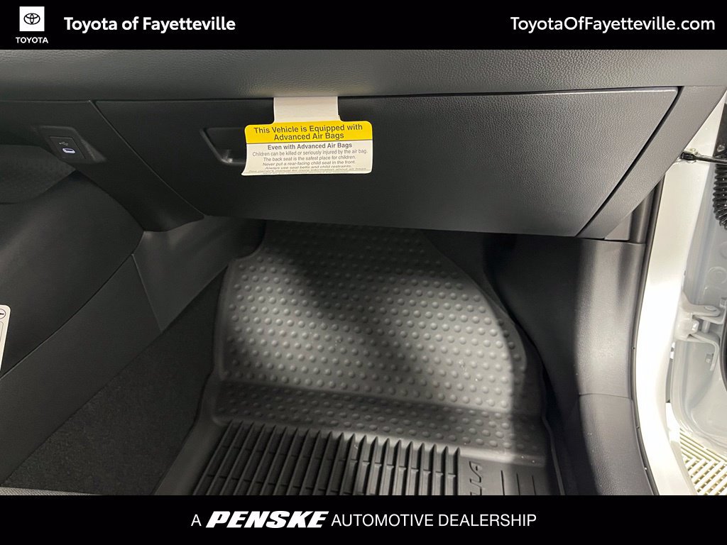 Used 2026 Toyota Corolla SE FWD image 22