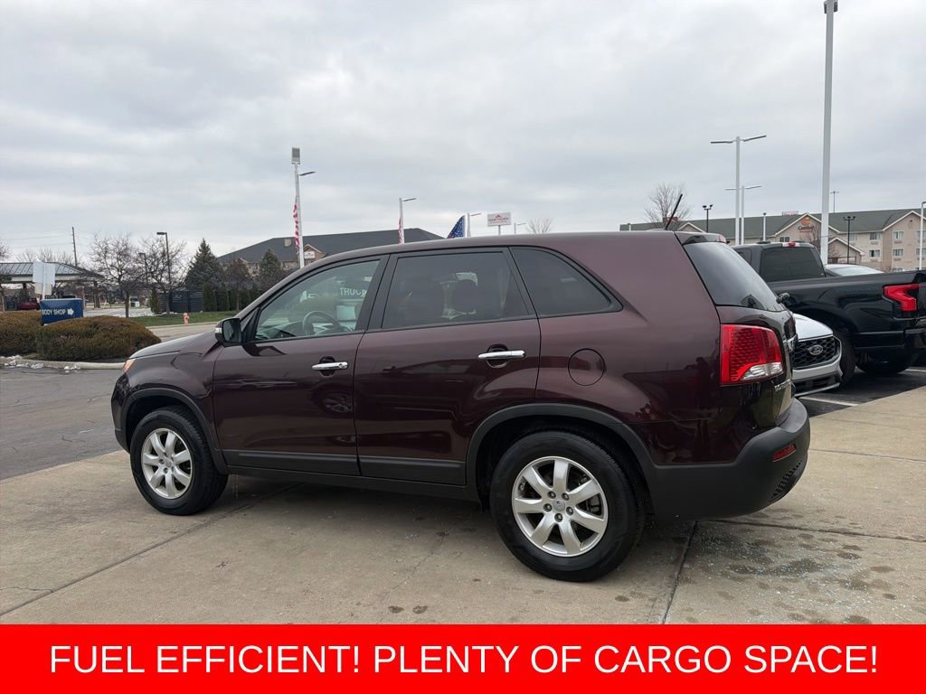 Used 2013 Kia Sorento LX image 4