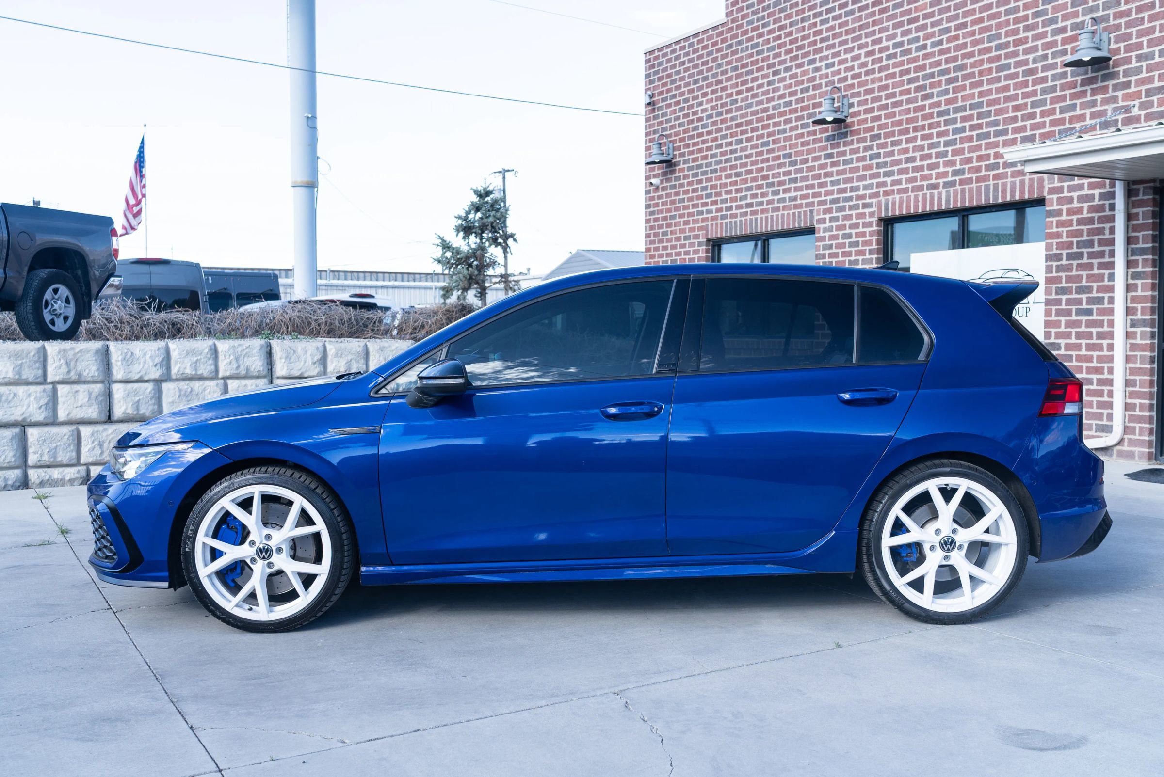 Used 2023 Volkswagen Golf 20th Anniversary Edition AWD/4WD image 3