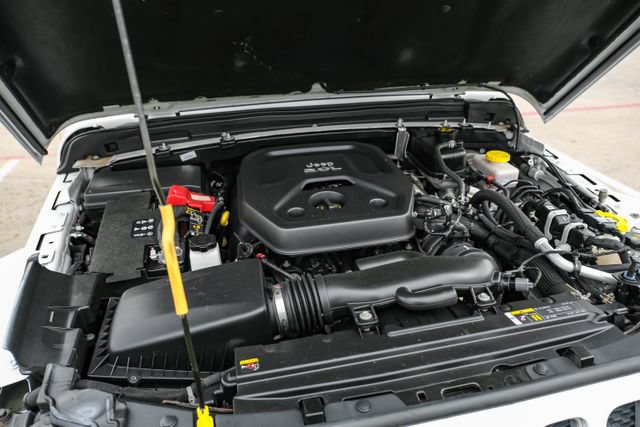 Used 2021 Jeep Wrangler Unlimited Sahara w/ Uconnect 4C Nav & Sound Group AWD/4WD image 50