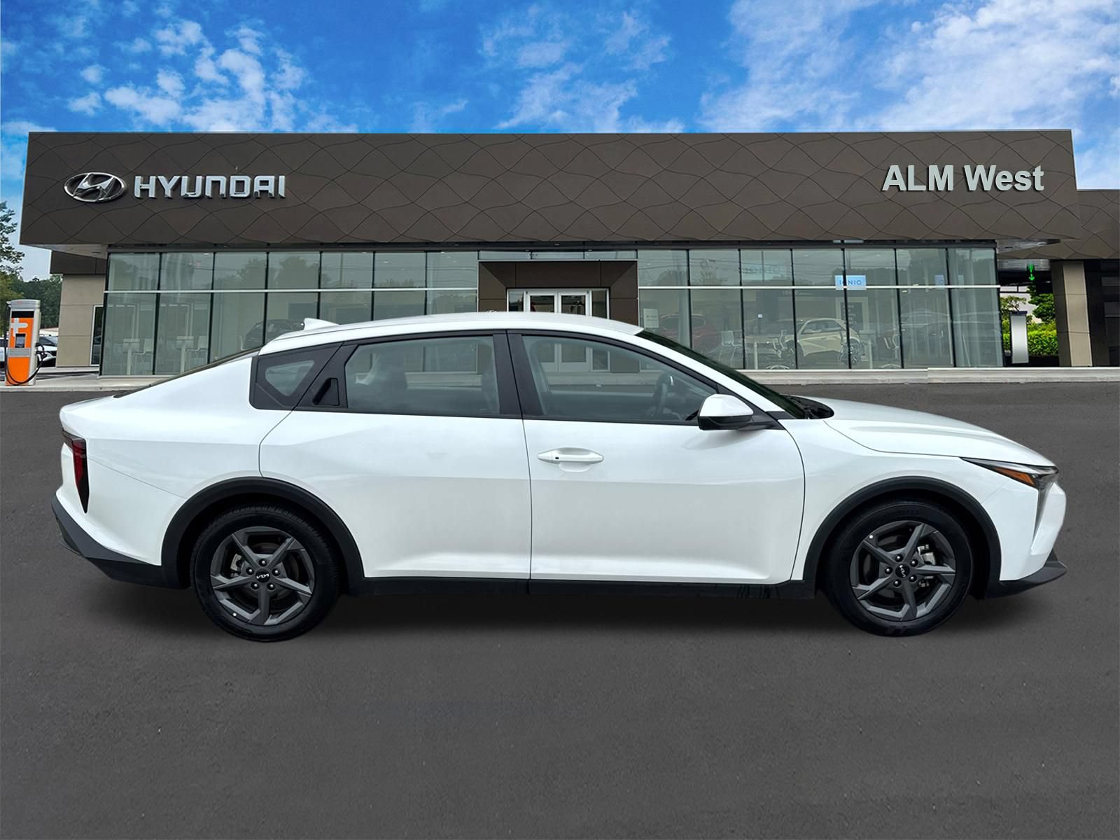 Used 2025 Kia K4 FWD image 4