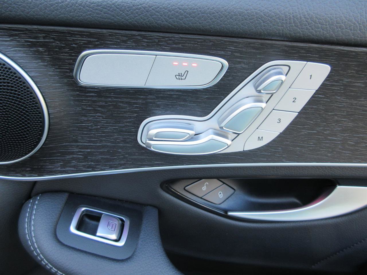 Used 2022 Mercedes-Benz GLC 300 4MATIC image 28