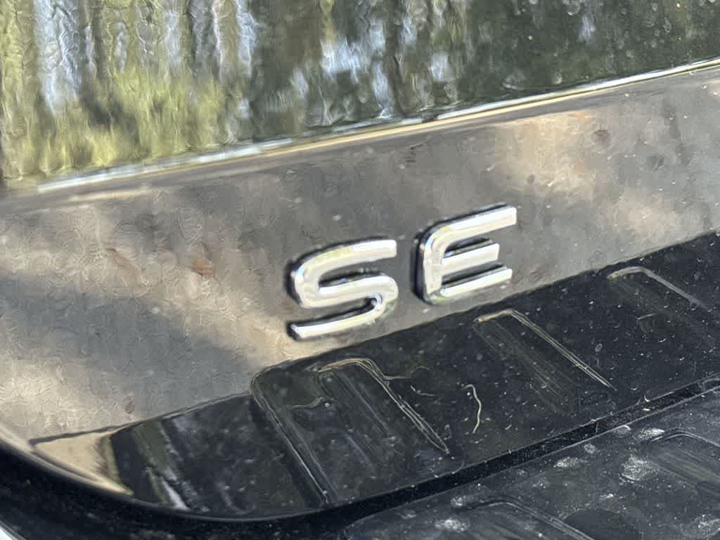 New 2026 Volkswagen Taos SE FWD image 11