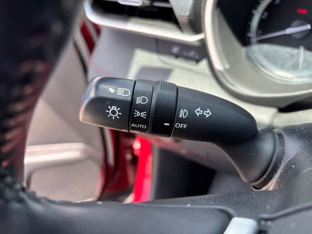 Used 2022 Toyota Highlander XSE FWD image 15