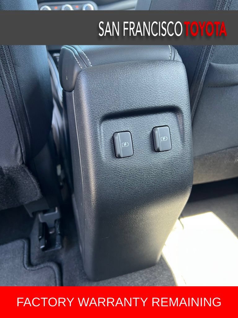 Used 2023 Nissan Kicks SV FWD image 16