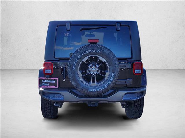Used 2017 Jeep Wrangler Sahara AWD/4WD image 7
