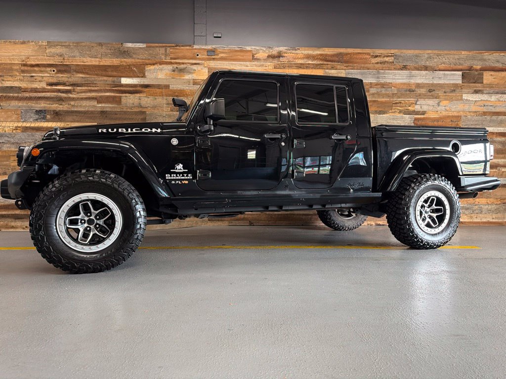 Used 2016 Jeep Wrangler Unlimited Rubicon w/ Connectivity Group AWD/4WD image 7