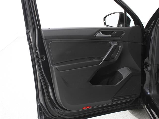Used 2019 Volkswagen Tiguan SE w/ 3rd Row Seat Package image 4