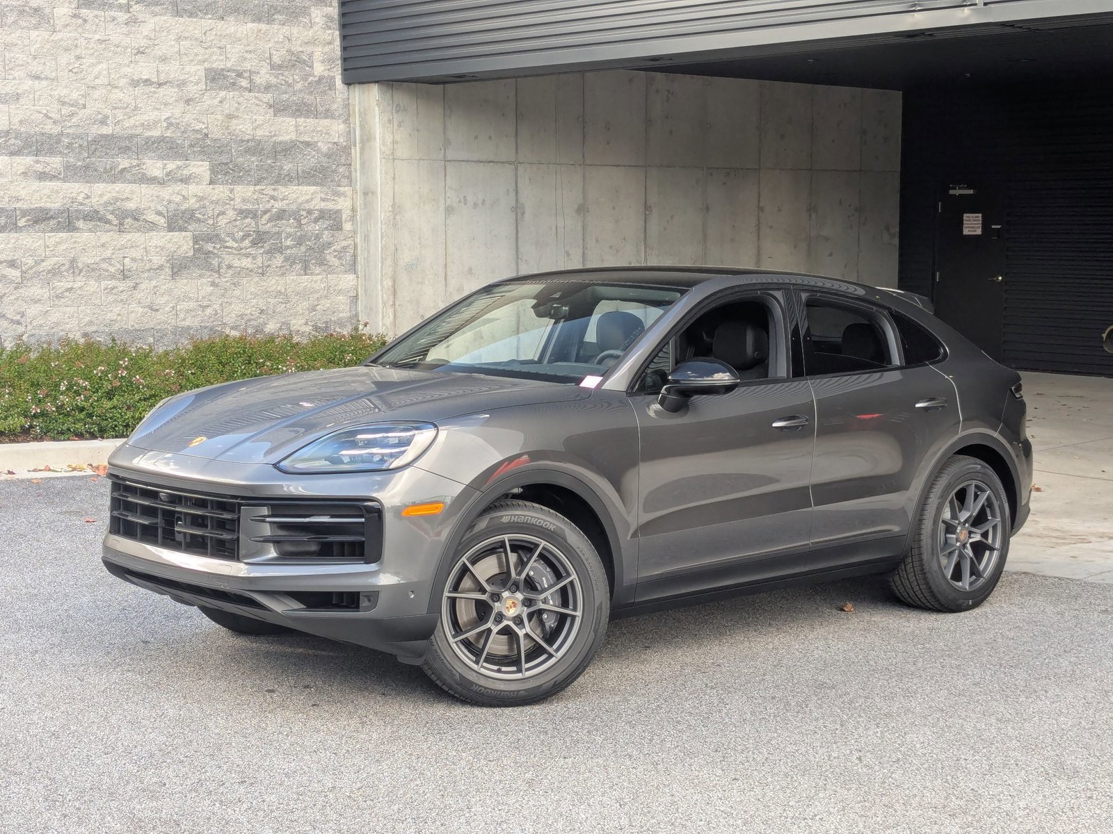 New 2026 Porsche Cayenne Coupe image 1