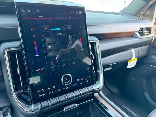 New 2026 GMC Yukon Denali w/ Denali Reserve Package AWD/4WD image 19