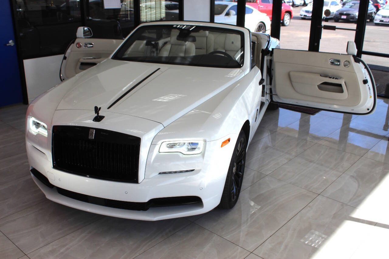 Used 2019 Rolls-Royce Dawn image 1