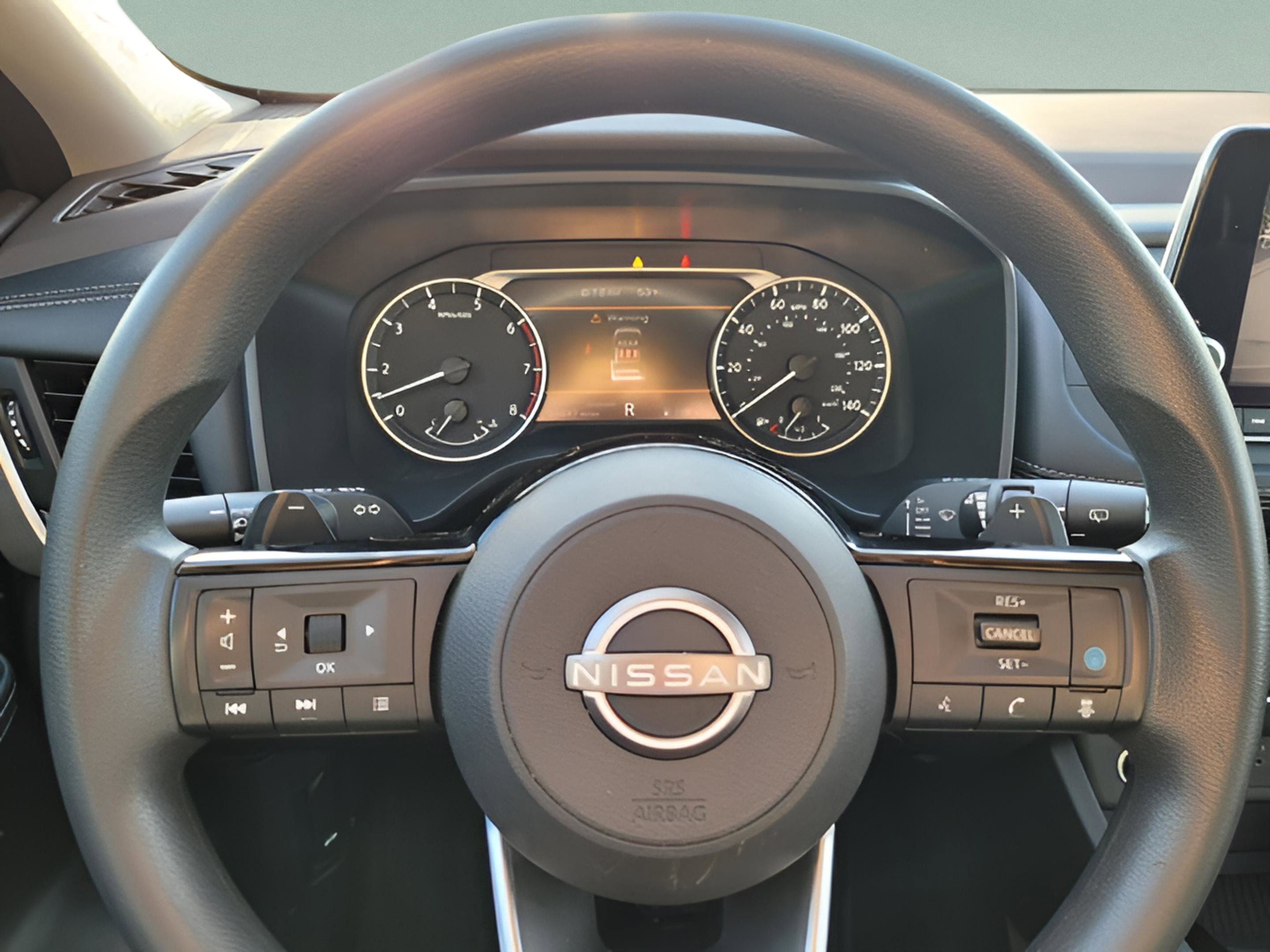 Used 2023 Nissan Rogue SV image 18