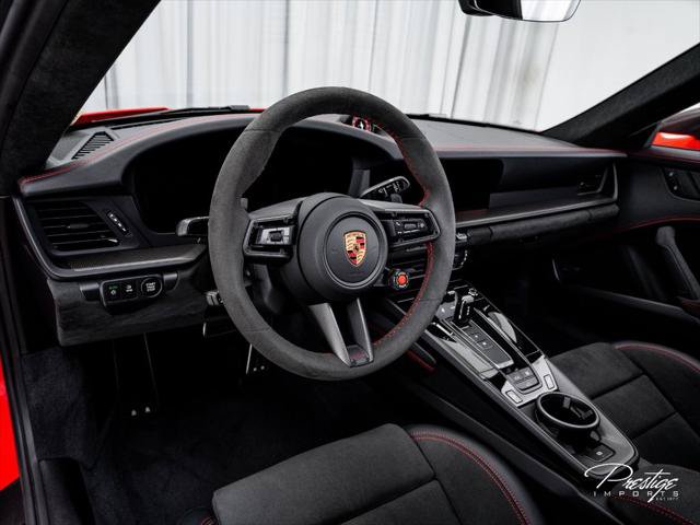Used 2026 Porsche 911 Carrera 4 GTS AWD/4WD image 32