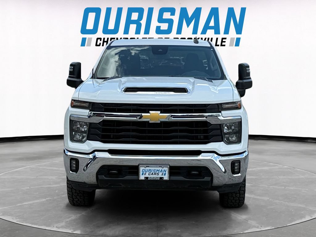 Used 2025 Chevrolet Silverado 2500 LT w/ Convenience Package AWD/4WD image 8