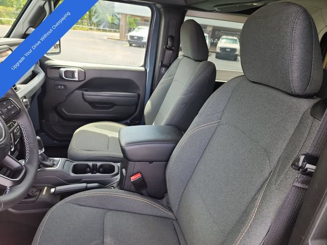 Used 2025 Jeep Wrangler Sport AWD/4WD image 9