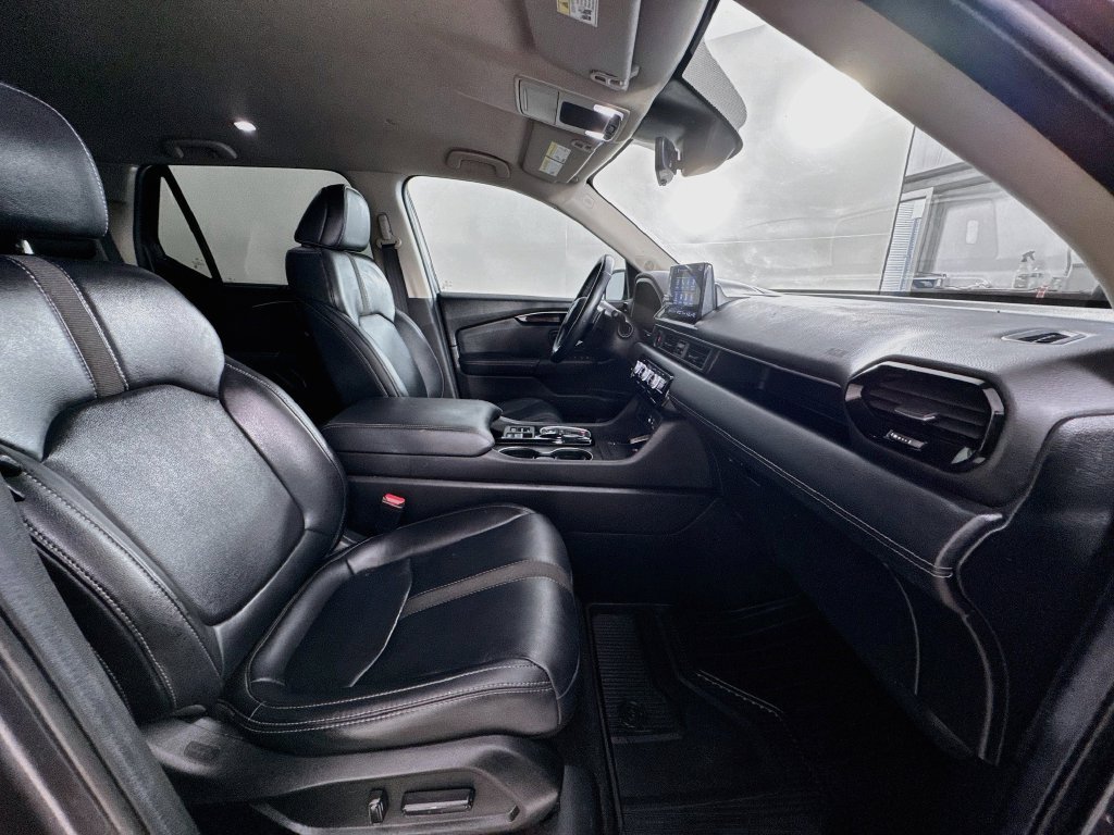 Certified 2025 Honda Pilot EX-L image 38
