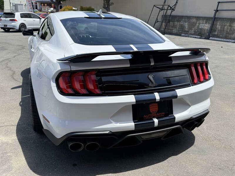 Used 2020 Ford Mustang Shelby GT500 w/ Technology Package RWD image 7