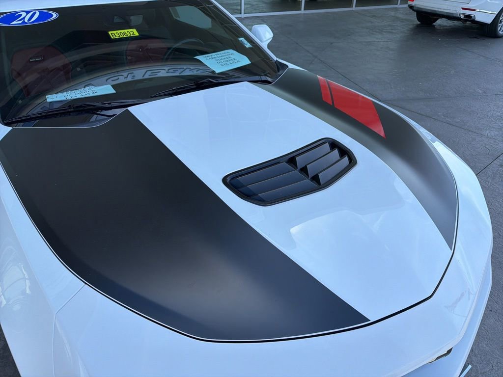 Used 2020 Chevrolet Camaro SS image 3