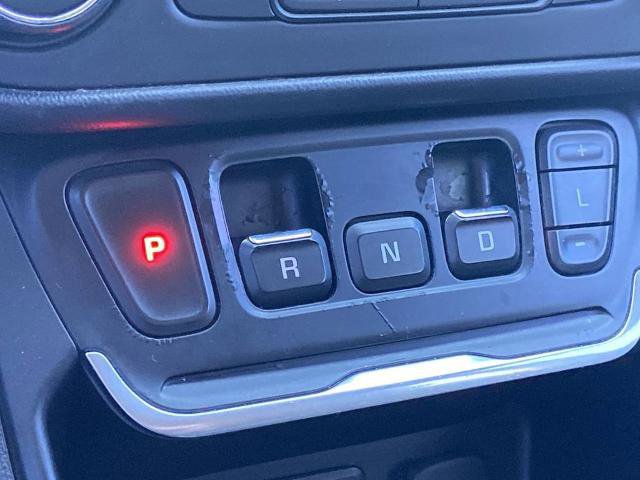 Used 2018 GMC Terrain SLE image 11