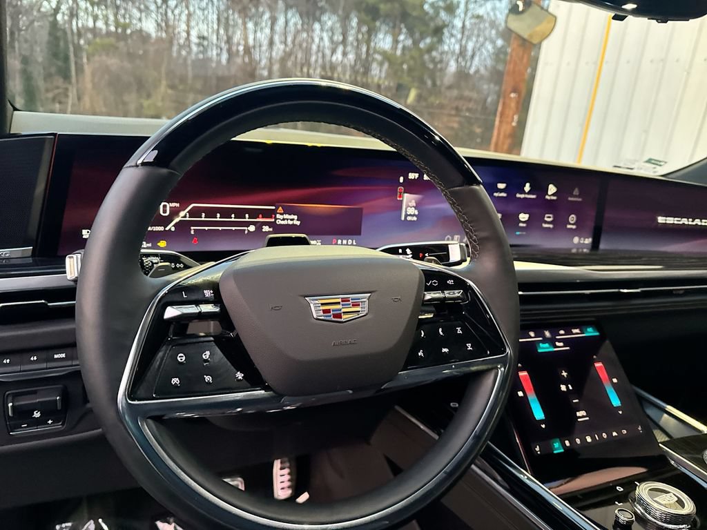 Used 2025 Cadillac Escalade Sport AWD/4WD image 16